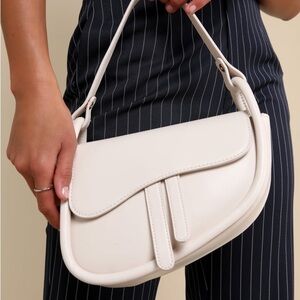 NWT Urban Expressions ‘Arlo Bone Vegan Leather Saddle Bag’ OS w removable straps